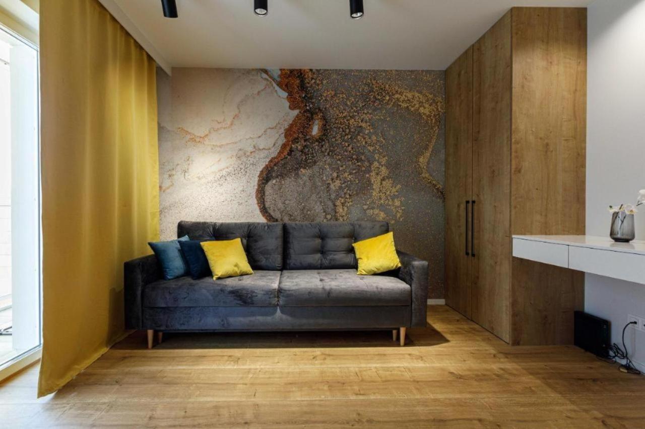 Urban Chic - Studio Apartment - Odra View&Witolda วรอตซวาฟ ภายนอก รูปภาพ