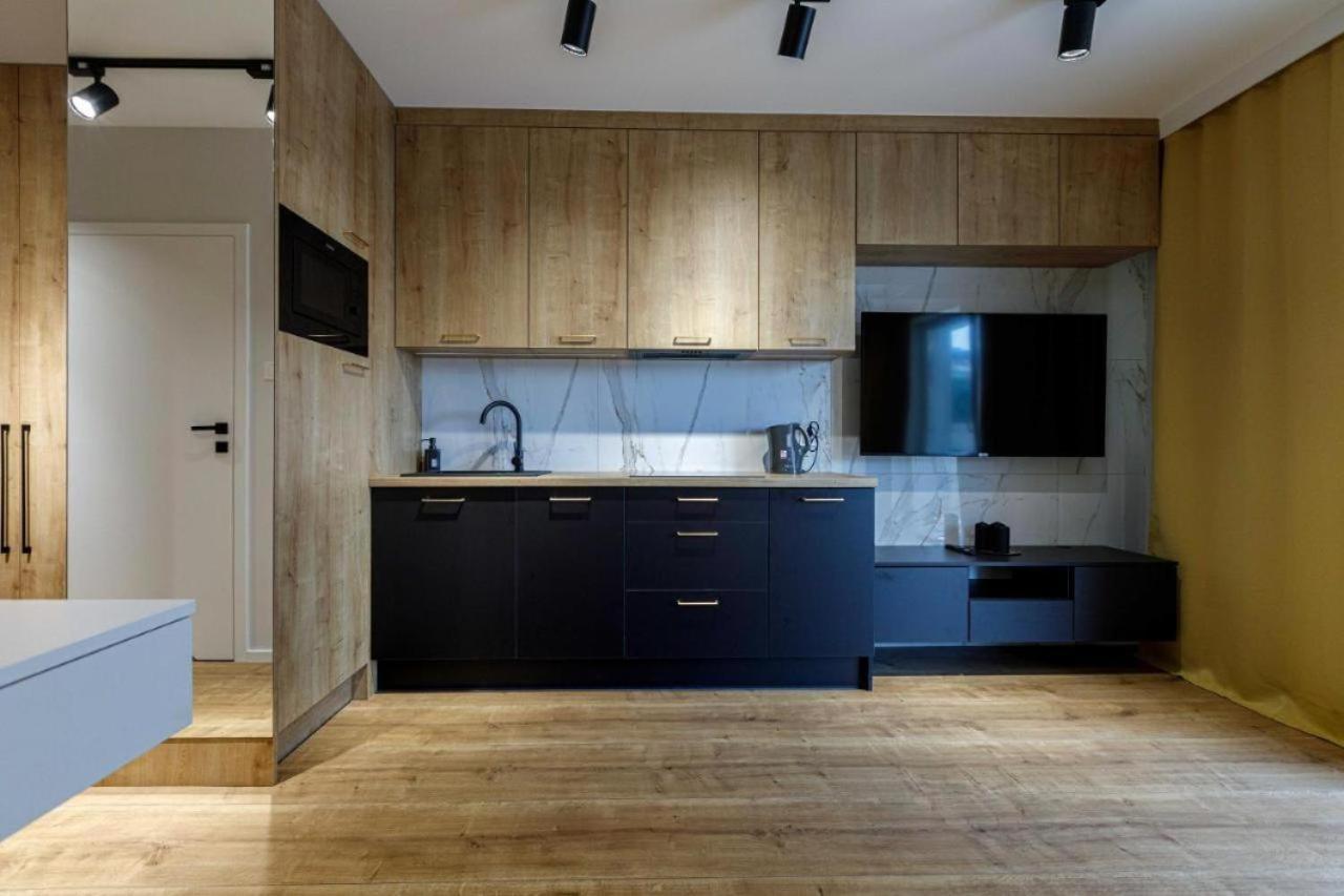 Urban Chic - Studio Apartment - Odra View&Witolda วรอตซวาฟ ภายนอก รูปภาพ